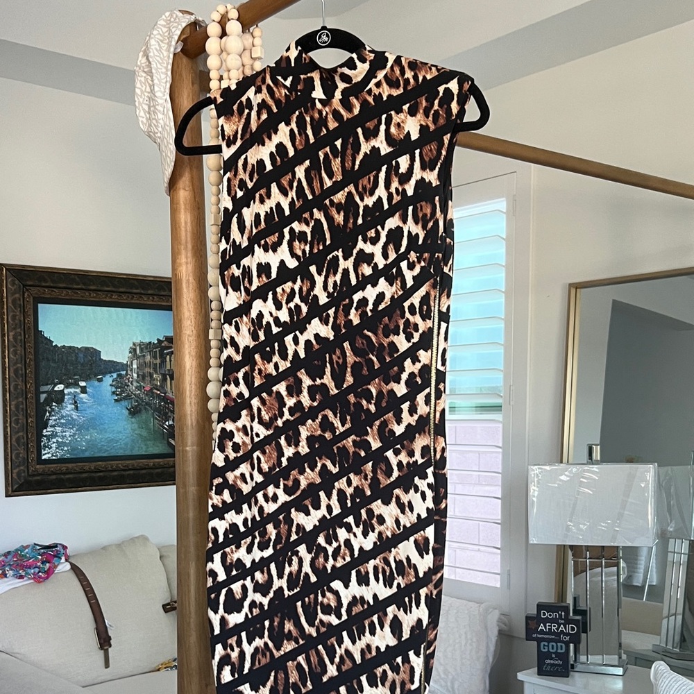 Cache Animal Print Dress beautifully designed!ELEGANT !